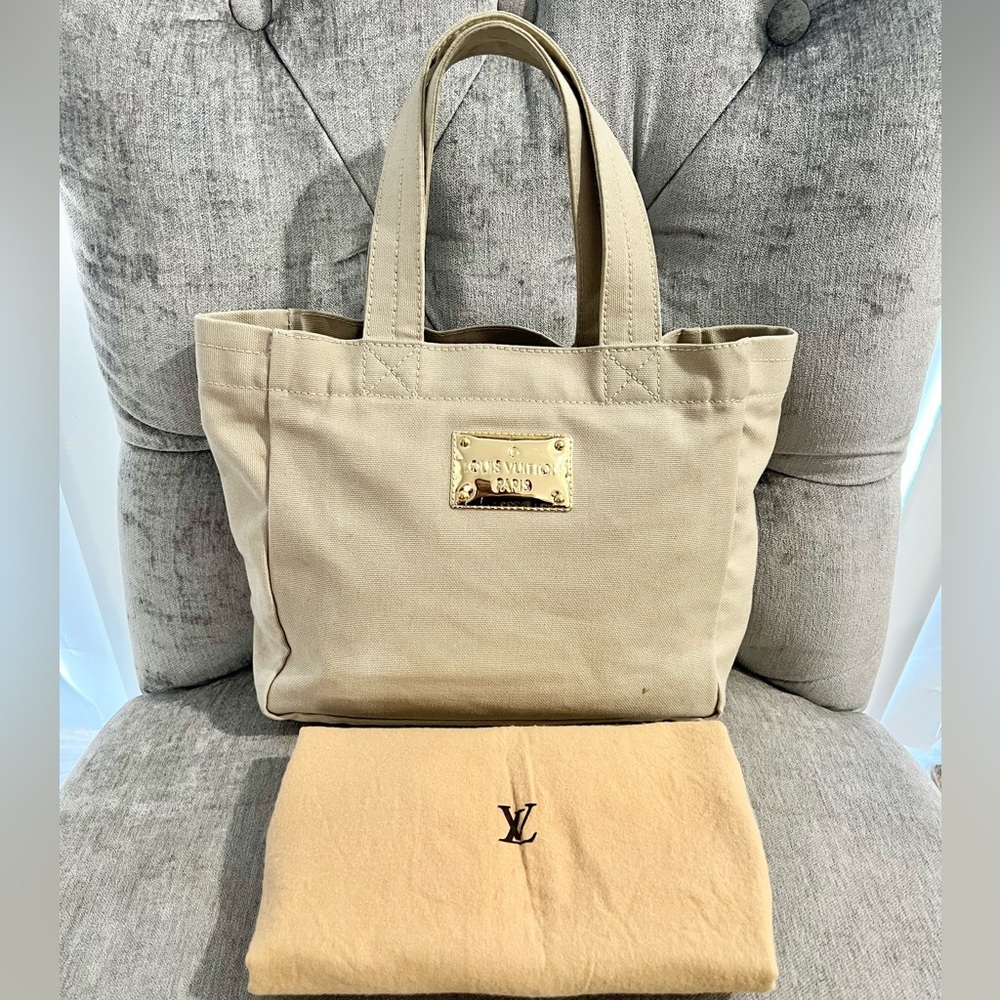 Authentic Louis Vuitton That’s Love Tote - EUC - Picture 2 of 14
